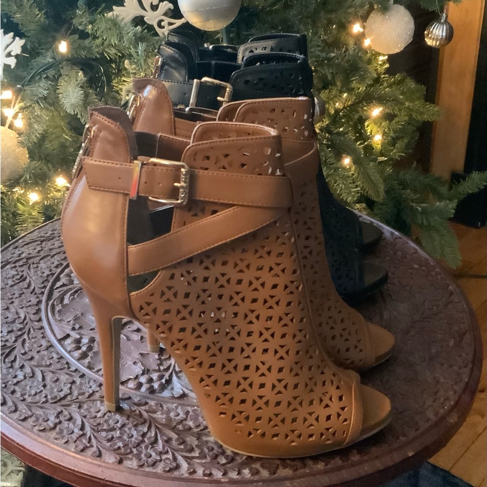 Set of Brown and Black Women's Heeled Sandals